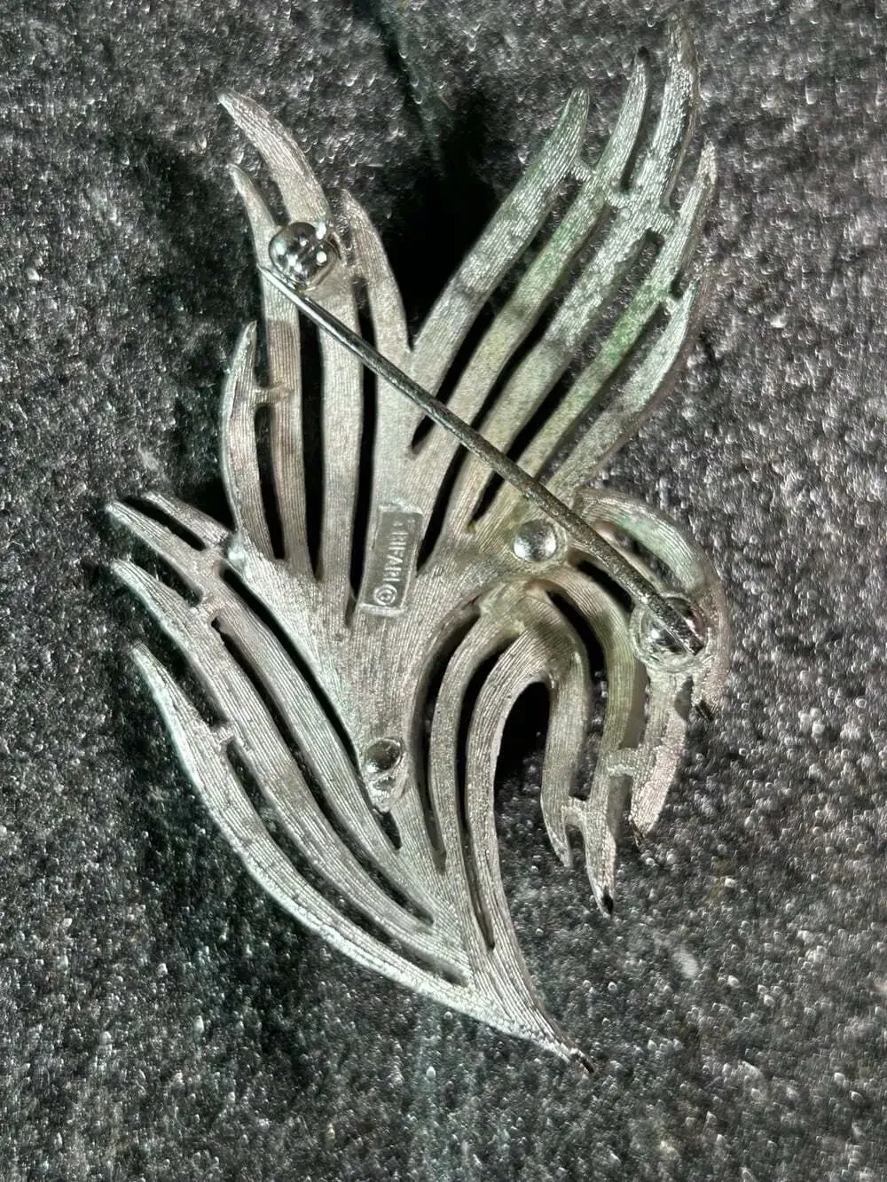 Trifari Silver Tone Brushed Feathers Vintage Brooch